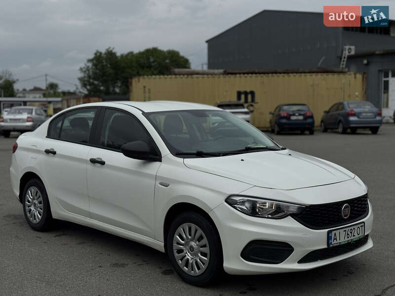 2019 fiat tipo