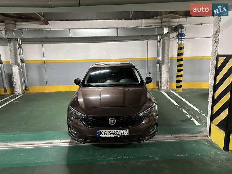 2019 fiat tipo