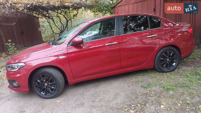 2019 fiat tipo