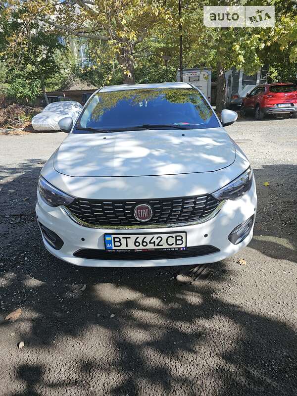2019 fiat tipo