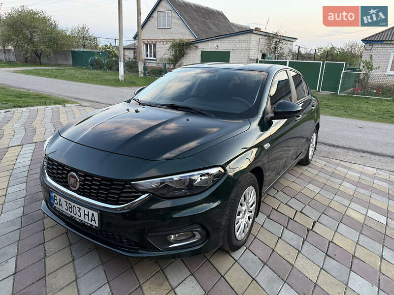 2019 fiat tipo