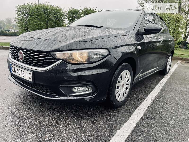 2019 fiat tipo