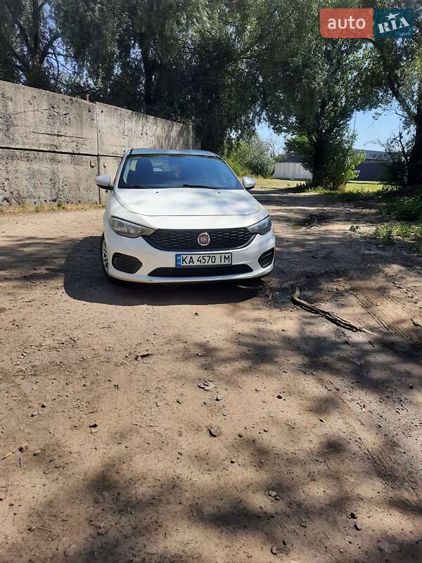 2020 fiat tipo