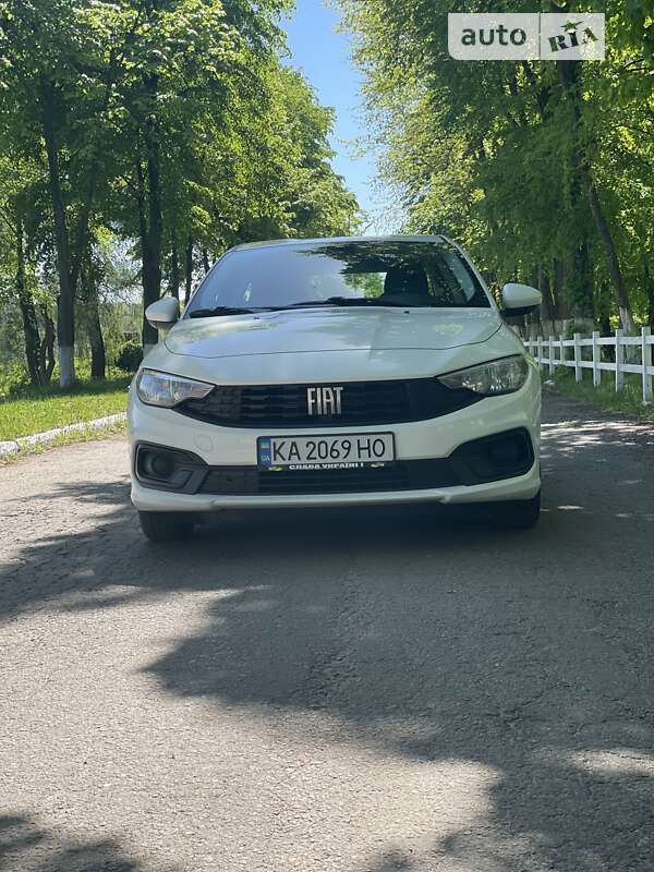 2021 fiat tipo