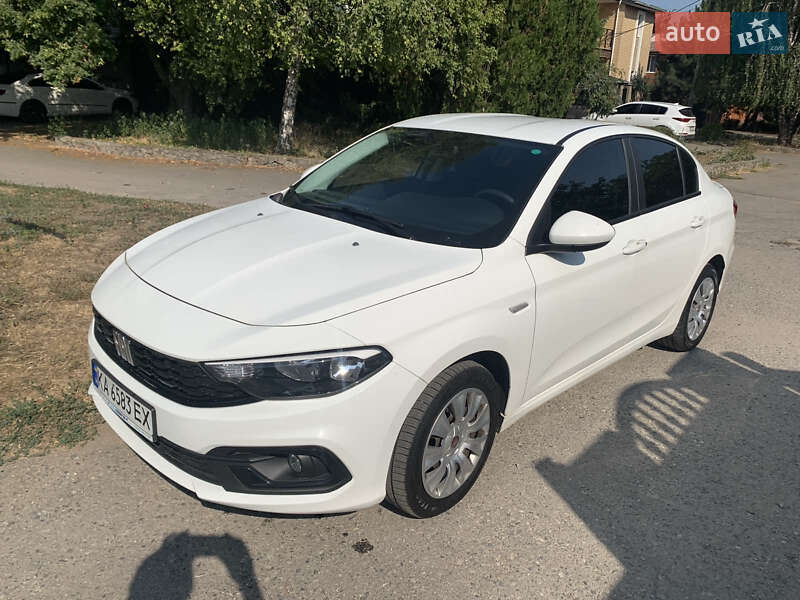 2021 fiat tipo