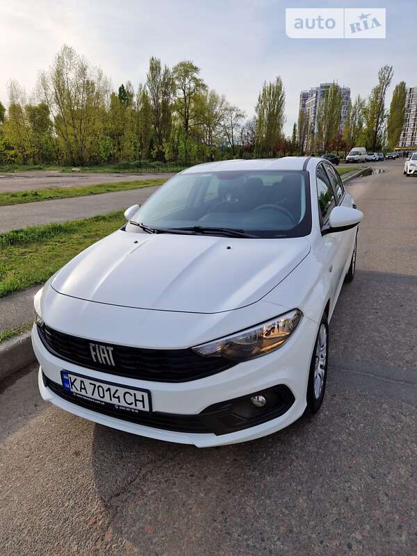 2021 fiat tipo