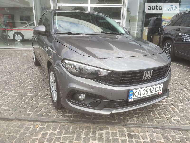 2021 fiat tipo