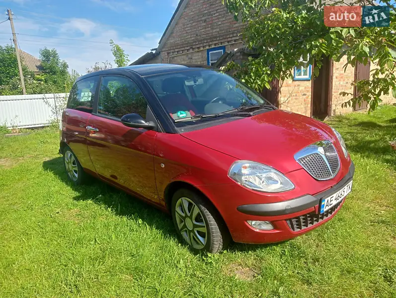 2006 lancia ypsilon