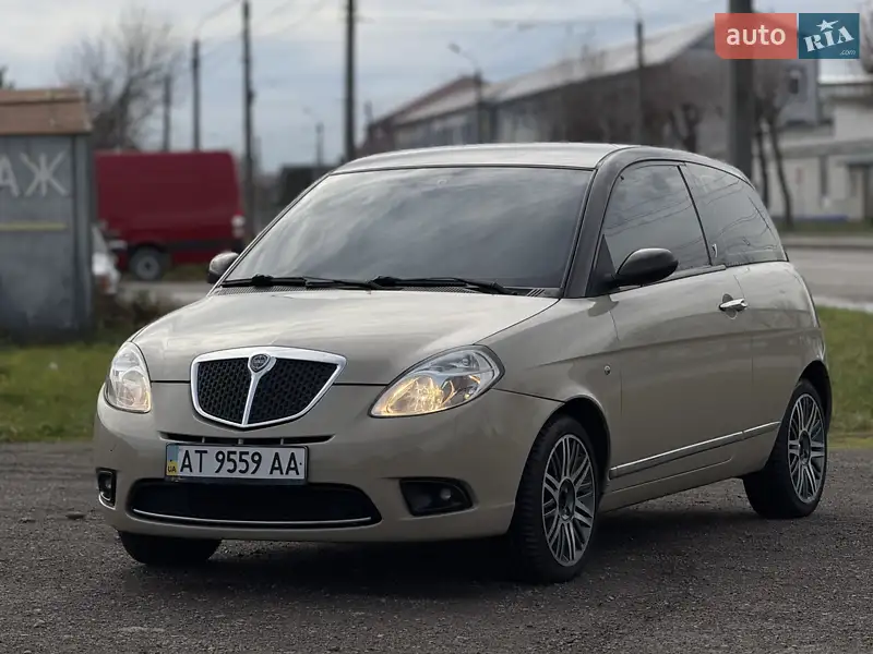 2007 lancia ypsilon