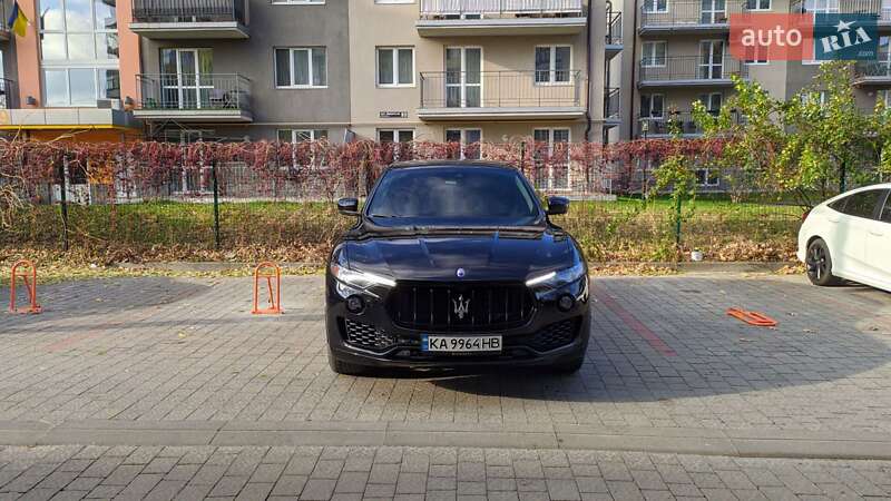 2017 maserati levante