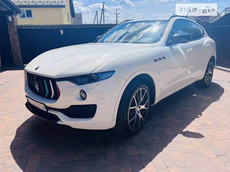 2016 maserati levante