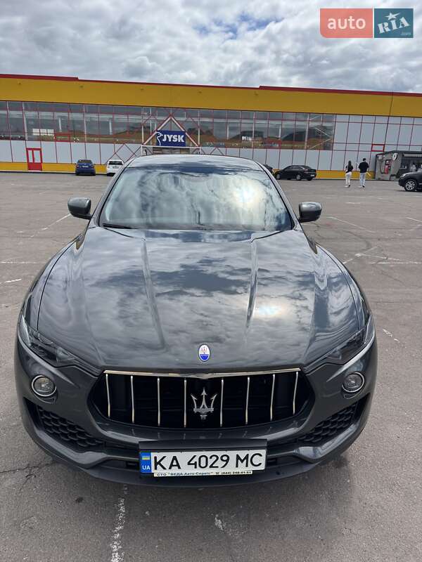 2019 maserati levante