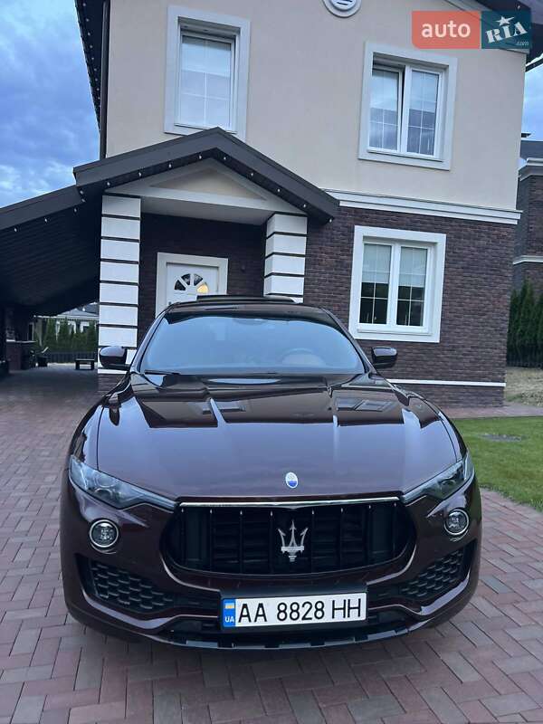 2017 maserati levante