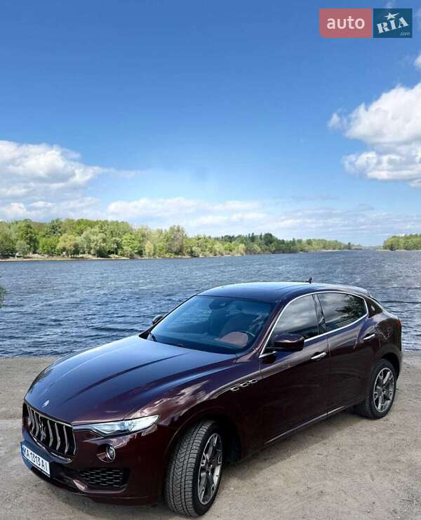2017 maserati levante