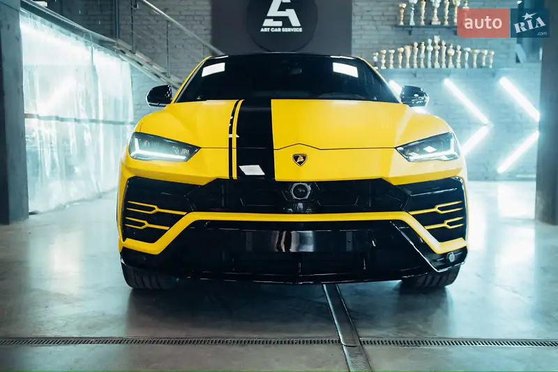 2021 lamborghini urus suv